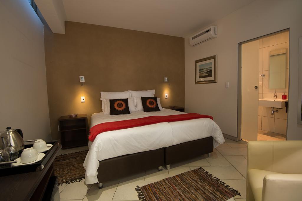 Montebello Guesthouse Уиндхоек Стая снимка